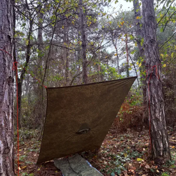 Monakh Vuts Tarp Yağmurluk